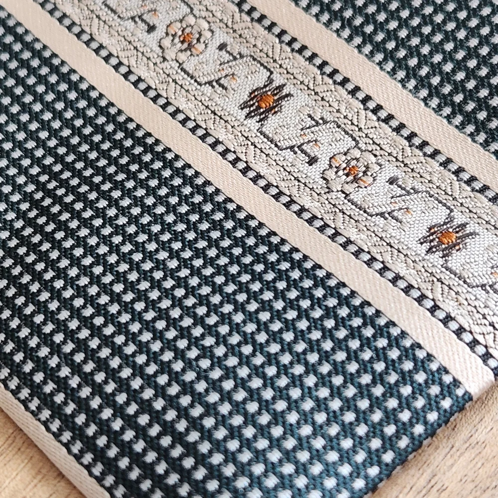 Vintage Montgomery Ward Green and Cream Men's Necktie